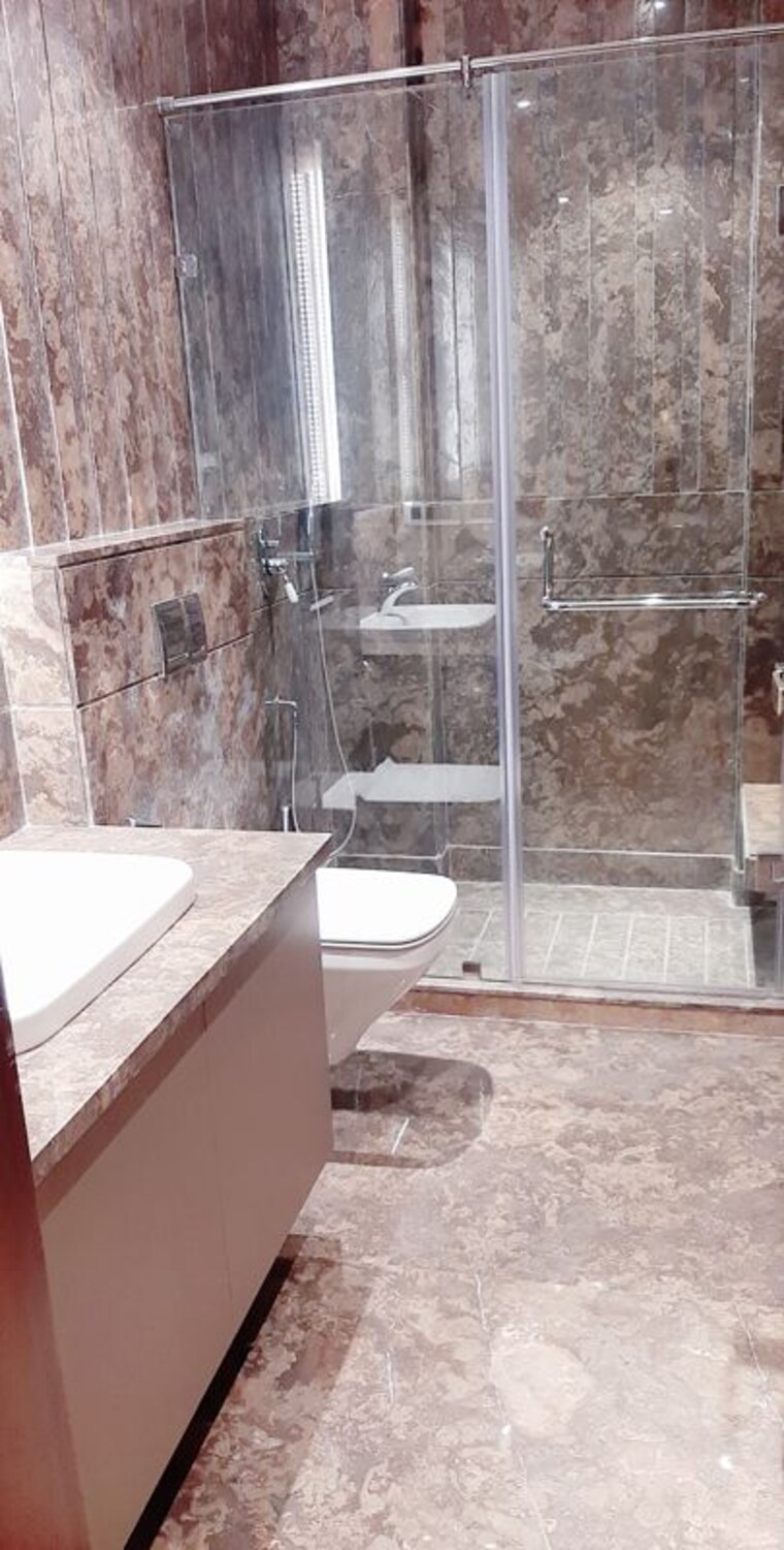 Balcony, green park extension 4 Bedroom 350 Sq.Yd. Builder Floor In Green Park Extension Delhi 10318580