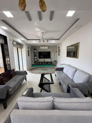 3 BHK Apartment For Rent in Lake View Bandra, Bandra West