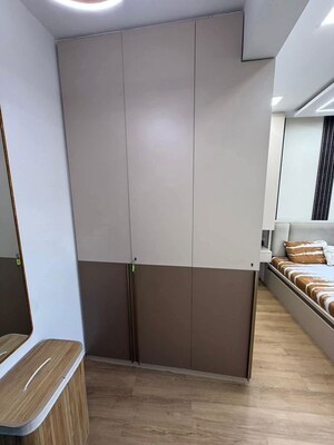 Bedroom in 3 BHK Apartment at Lake View Bandra, Bandra West – for Rent