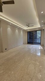 4 BHK + Servant Room 350 Sq.Yd. Builder Floor in Green Park Extension