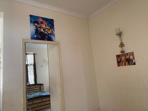 Furnished Amenities in 4 BHK Independent House at Eldeco Elegante, Vibhuti Khand – for Rent