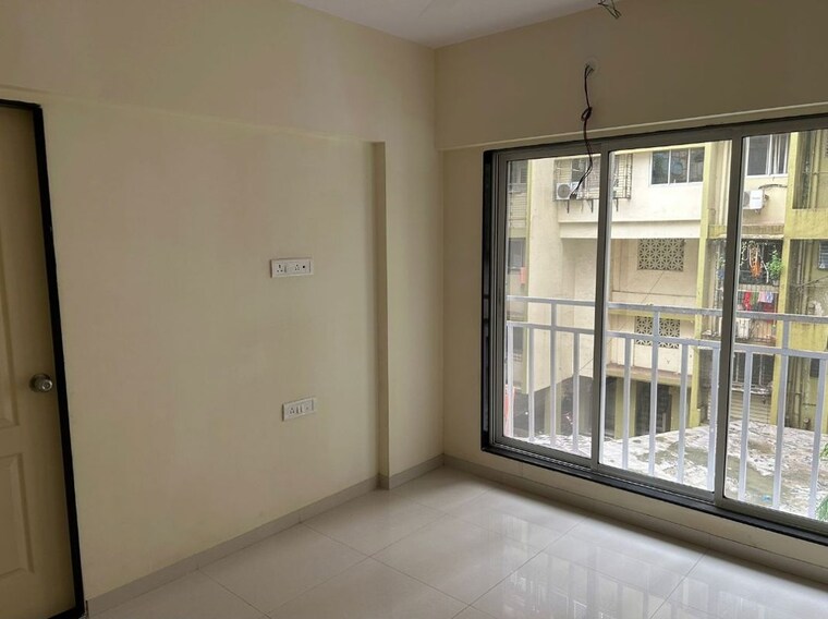 Room, dadar west 1 Bedroom 525 Sq.Ft. Apartment In Dadar West Mumbai 10297104