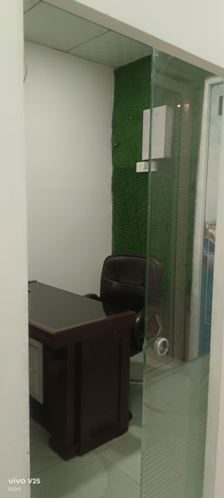 Bathroom, gaur-city-mall Commercial Office Space 200 Sq.Ft. In Sector 4 Greater Noida Greater Noida 10318666