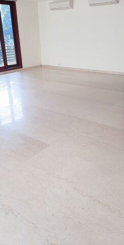 5 BHK + Servant Room,Store Room Builder Floor For Sale in Panchsheel Park