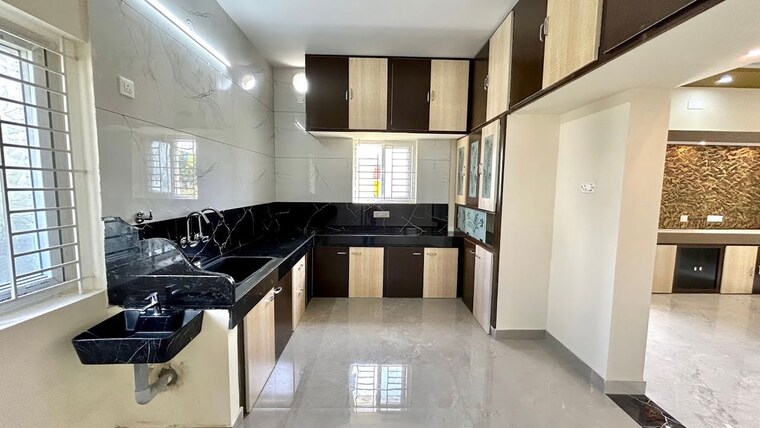 Kitchen, dayanand colony 3 Bedroom 2000 Sq.Ft. Builder Floor In Dayanand Colony Delhi 10318698