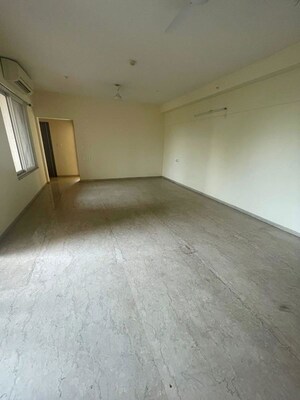 Room in 3.5 BHK Apartment at Gera Trinity Towers, Kharadi – for Sale