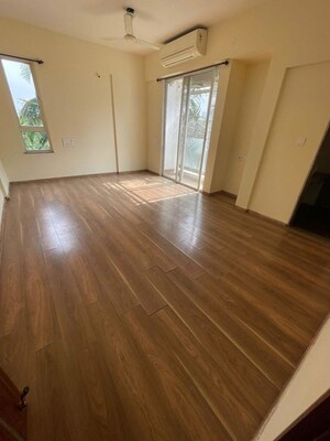 Room in 3.5 BHK Apartment at Gera Trinity Towers, Kharadi – for Sale