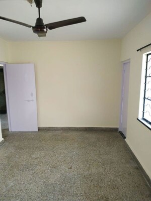 Bedroom in 2 BHK Apartment at Saudamini Apartments, Kothrud – for Rent