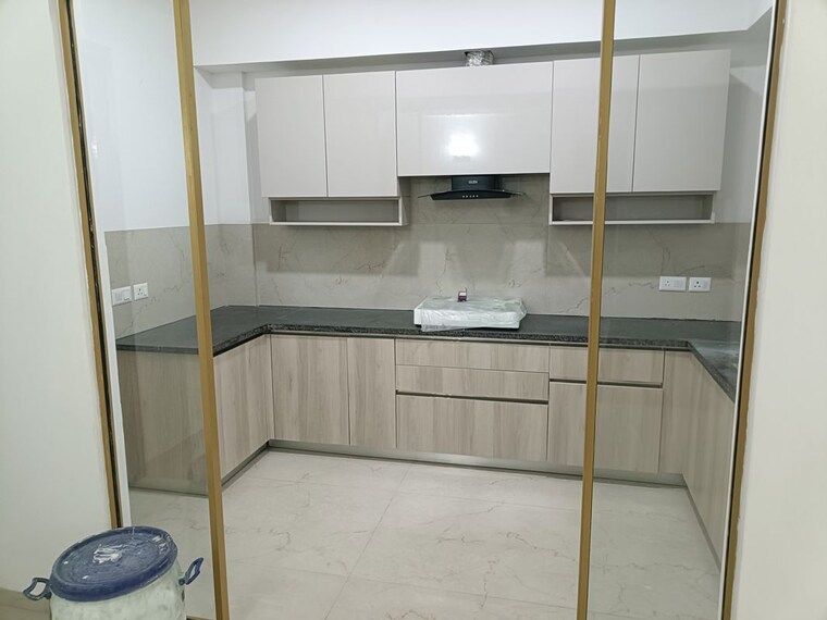 Kitchen, smart-world-orchard 3 Bedroom 1712 Sq.Ft. Apartment In Sector 61 Gurgaon 10318707