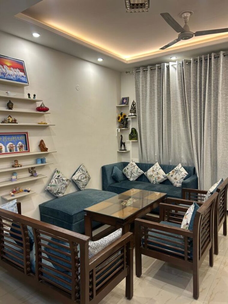 Living Room, pir machalla 2 Bedroom 100 Sq.Yd. Builder Floor In Pir Machalla Zirakpur 10318775