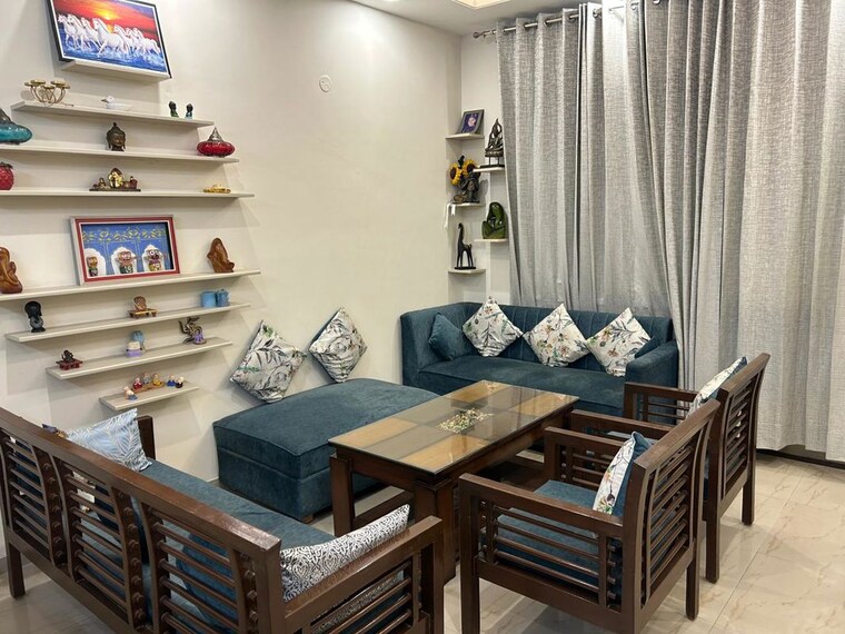 Living Room, pir machalla 2 Bedroom 100 Sq.Ft. Builder Floor In Pir Machalla Zirakpur 10318801