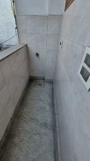 Bathroom in 2 BHK Builder Floor at Pitampura – for Rent