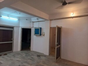 Room in  Office Space at Goel Palace, Indira Nagar – for Rent