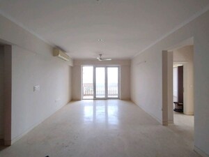 Room in 4 BHK Apartment at DLF Regal Gardens, Sector 90 – for Sale