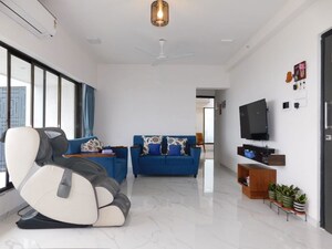 3.5 BHK Apartment For Rent in Shubham Trident, Chembur