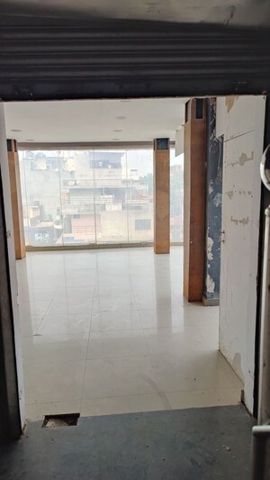 Room in  Co-working Space at Rohini Sector 8 – for Rent