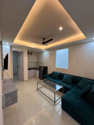 Team Area in  Builder Floor at DLF Belvedere Towers, Sector 24 – for Rent