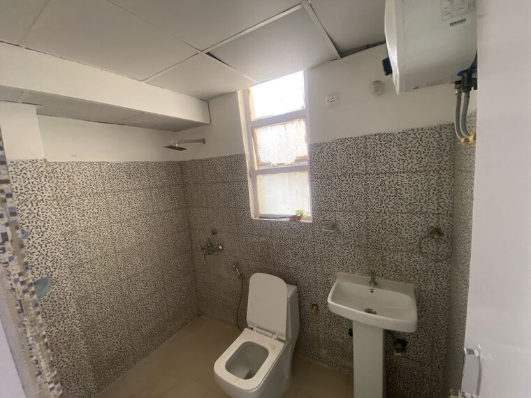 Bathroom, breez-global-heights 2 Bedroom 645 Sq.Ft. Apartment In Sohna Sector 33 Gurgaon 10318835
