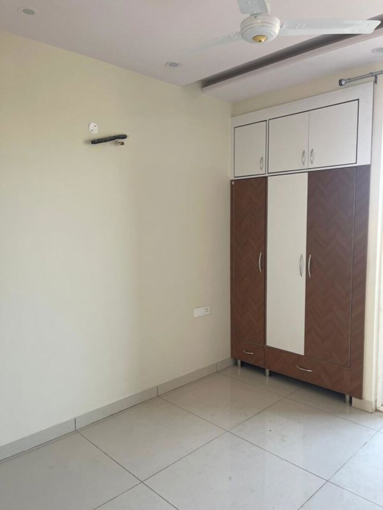 Room, sbp-gateway-of-dreams 3 Bedroom 1500 Sq.Ft. Apartment In Dhakoli Zirakpur 10318860