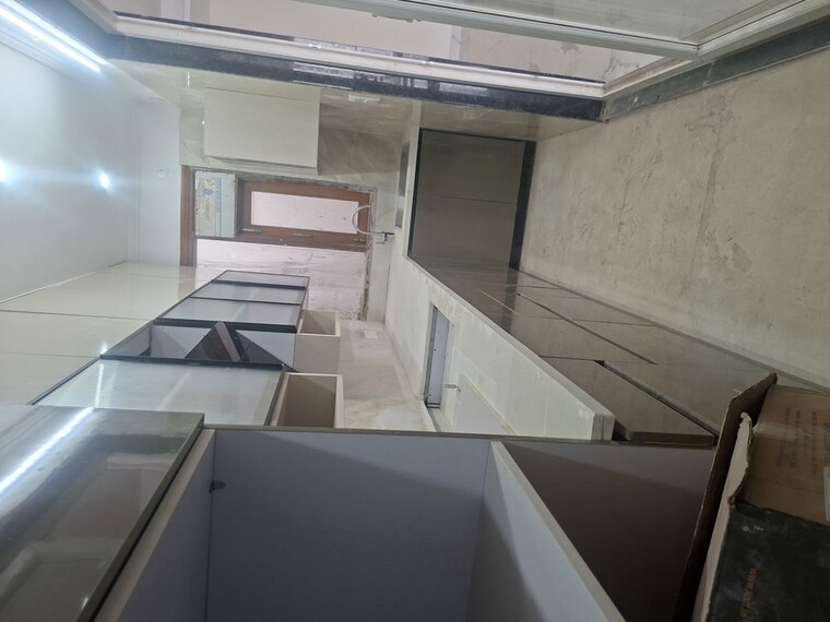 Kitchen, sector 48 3 Bedroom 300 Sq.Mt. Builder Floor In Sector 48 Noida 10318877