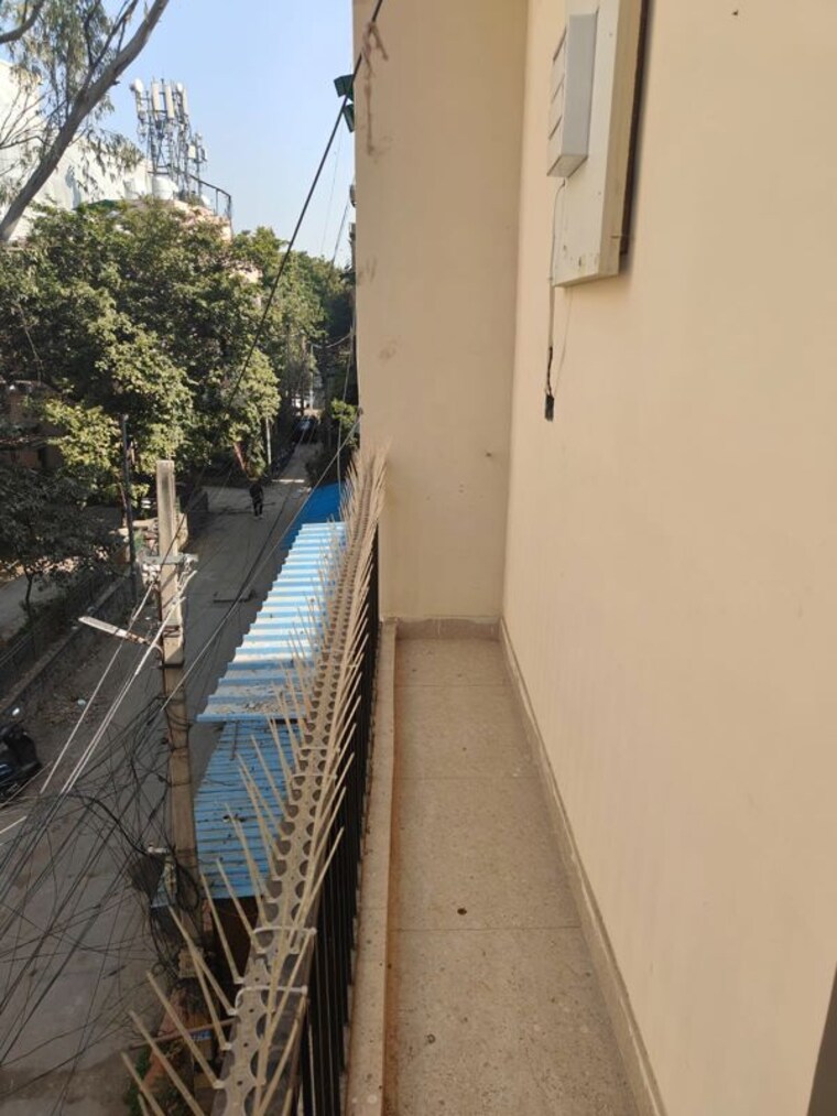 Balcony, freedom fighters enclave 1 Bedroom 450 Sq.Ft. Builder Floor In Freedom Fighters Enclave Delhi 10318959
