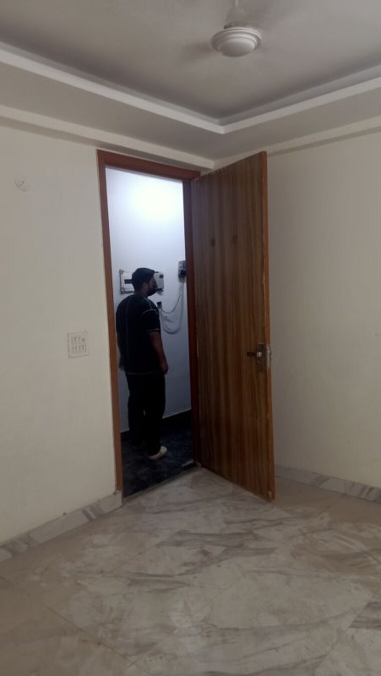 Room, chattarpur 1 Bedroom 500 Sq.Ft. Builder Floor In Chattarpur Delhi 10319003