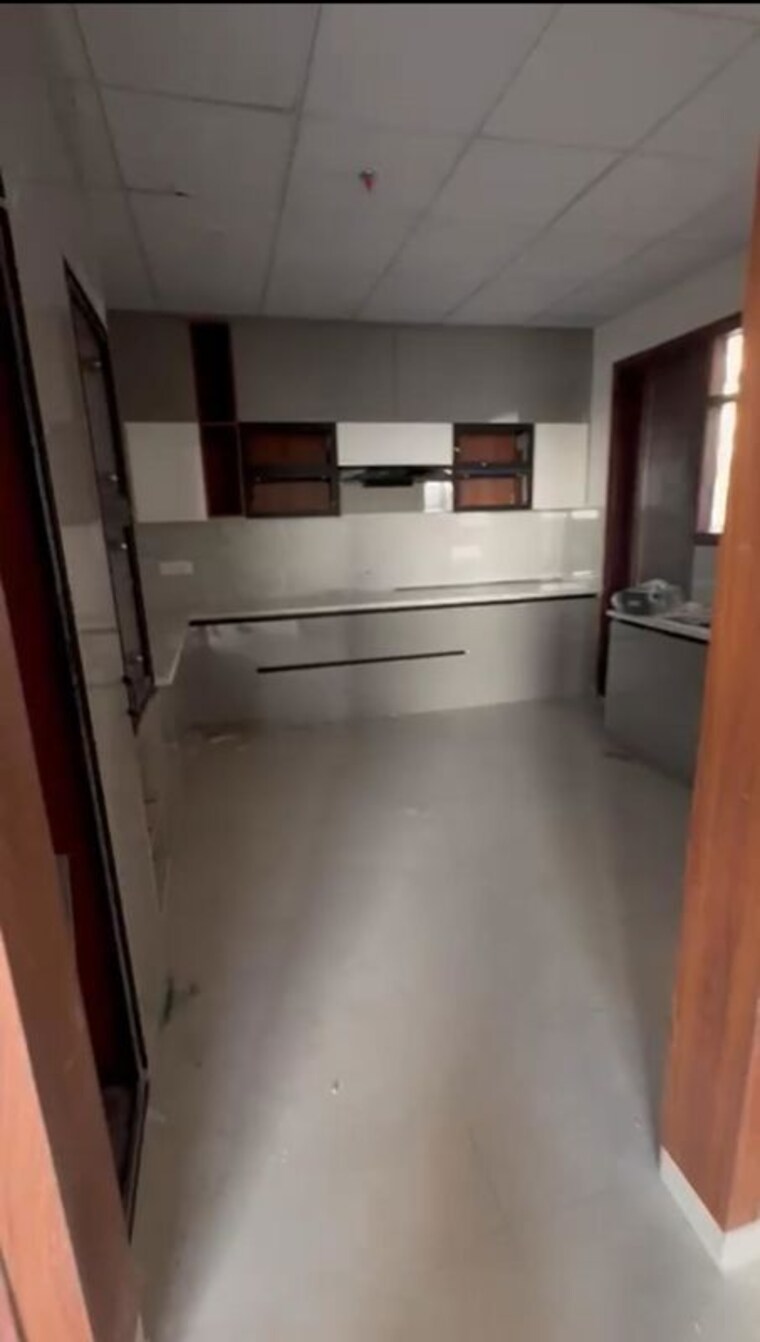 Kitchen, malwa-escon-primera 3 Bedroom 1600 Sq.Ft. Apartment In International Airport Road Zirakpur 10319021