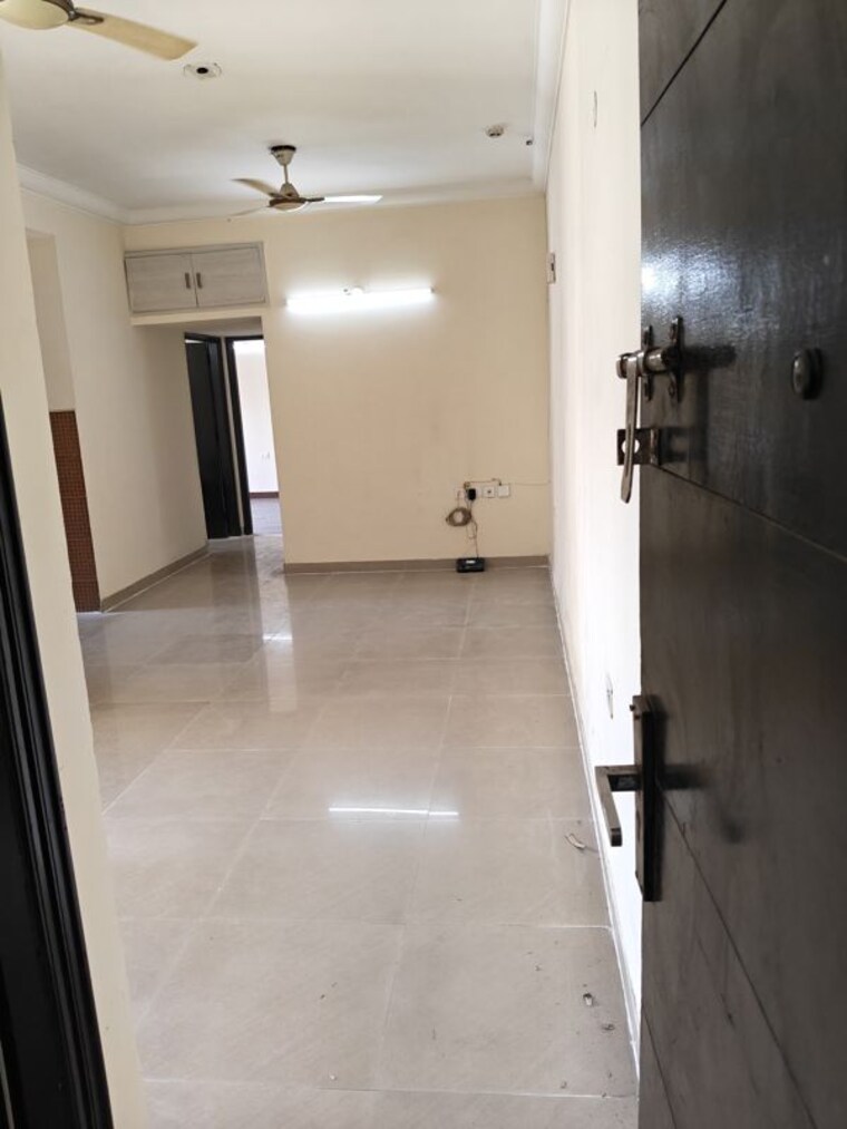 Room, antriksh-golf-view 2.5 Bedroom 1250 Sq.Ft. Apartment In Sector 78 Noida 10319025
