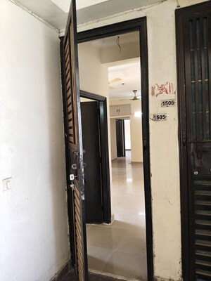 Building Lobby in 2.5 BHK Apartment at Antriksh Golf View, Sector 78 – for Rent