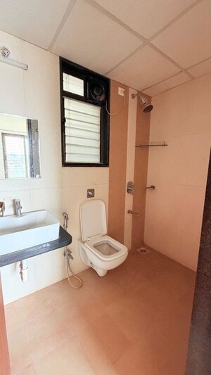 Bathroom in 2 BHK Apartment at Supreme Estia Phase 1, Baner – for Sale