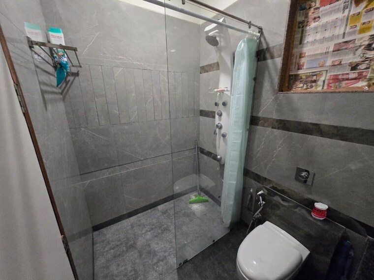 Bathroom, paradise-sai-world-empire 3 Bedroom 1750 Sq.Ft. Apartment In Kharghar Navi Mumbai 10319107