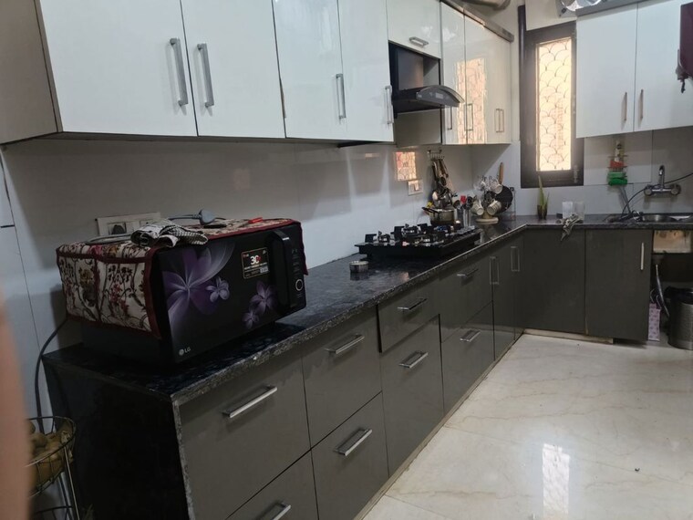 Kitchen, rohini sector 16 3 Bedroom 1000 Sq.Ft. Builder Floor In Rohini Sector 16 Delhi 10319122