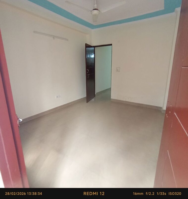 Room, freedom fighters enclave 1 Bedroom 450 Sq.Ft. Builder Floor In Freedom Fighters Enclave Delhi 10319124