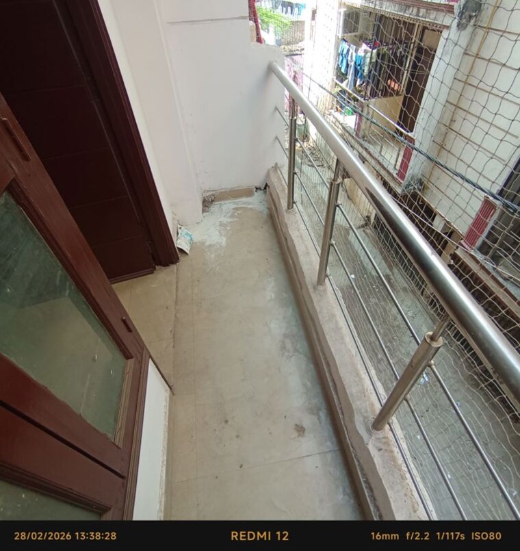 Balcony, freedom fighters enclave 1 Bedroom 450 Sq.Ft. Builder Floor In Freedom Fighters Enclave Delhi 10319124