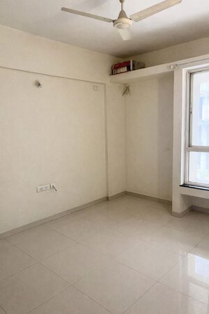 Room in 2 BHK Apartment at DSK Janhavi, Bavdhan – for Rent