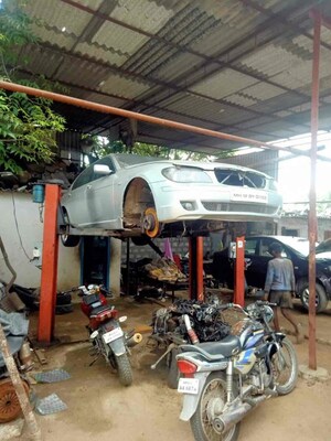  Shop – Exterior View View at Balkum Pada - for Rent