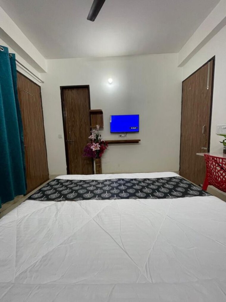 Bedroom, sector 53 1 Bedroom 350 Sq.Ft. Builder Floor In Sector 53 Gurgaon 10319174