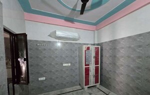Room in 1 BHK Apartment at Gomti Nagar – for Rent