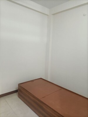 Room in 1 BHK Villa at Scheme 78 – for Rent