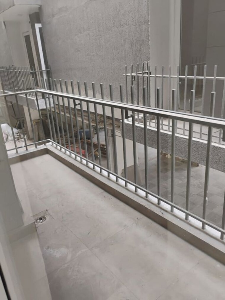 Balcony, smart-world-gems 2.5 Bedroom 1208 Sq.Ft. Builder Floor In Sector 89 Gurgaon 10319238