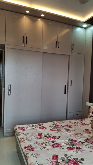 Room in 3 BHK Apartment at Gurukul Heights, New Town – for Rent