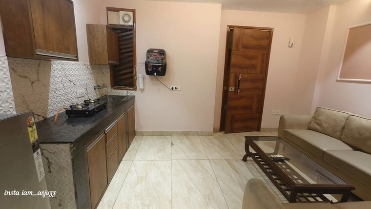 Room, vinoba puri 1 Bedroom 400 Sq.Ft. Builder Floor In Vinoba Puri Delhi 10319260