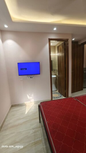 Bedroom in 1 BHK Builder Floor at Vinoba Puri – for Rent