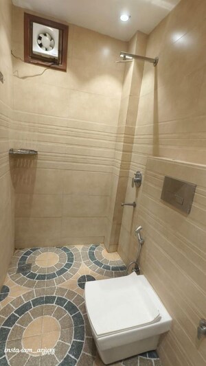 Bathroom in 1 BHK Builder Floor at Vinoba Puri – for Rent