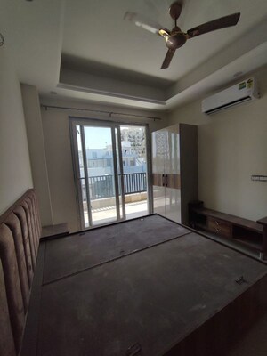 Room in 1 BHK Builder Floor at Sushant Lok I – for Rent