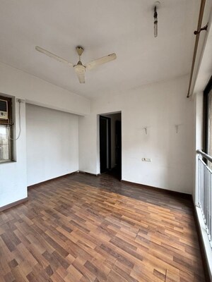 Room in 2 BHK Apartment at Lodha Splendora, Ghodbunder Road – for Rent