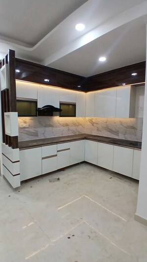 Kitchen in 1 BHK Builder Floor at Hans Complex, Sector 49 – for Sale