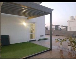 3.5 BHK + Pooja Room,Basement Builder Floor For Rent in Smart World Gems