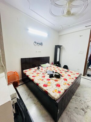 Bedroom in 2 BHK Builder Floor at Sector 39 – for Rent