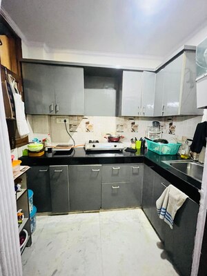 Kitchen in 2 BHK Builder Floor at Sector 39 – for Rent